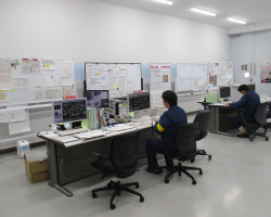ユーティリティ中央操作室